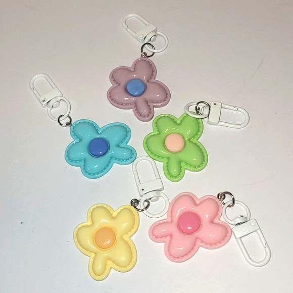 Accessories - Colorful Flower Charms/Keychain Set Of 5